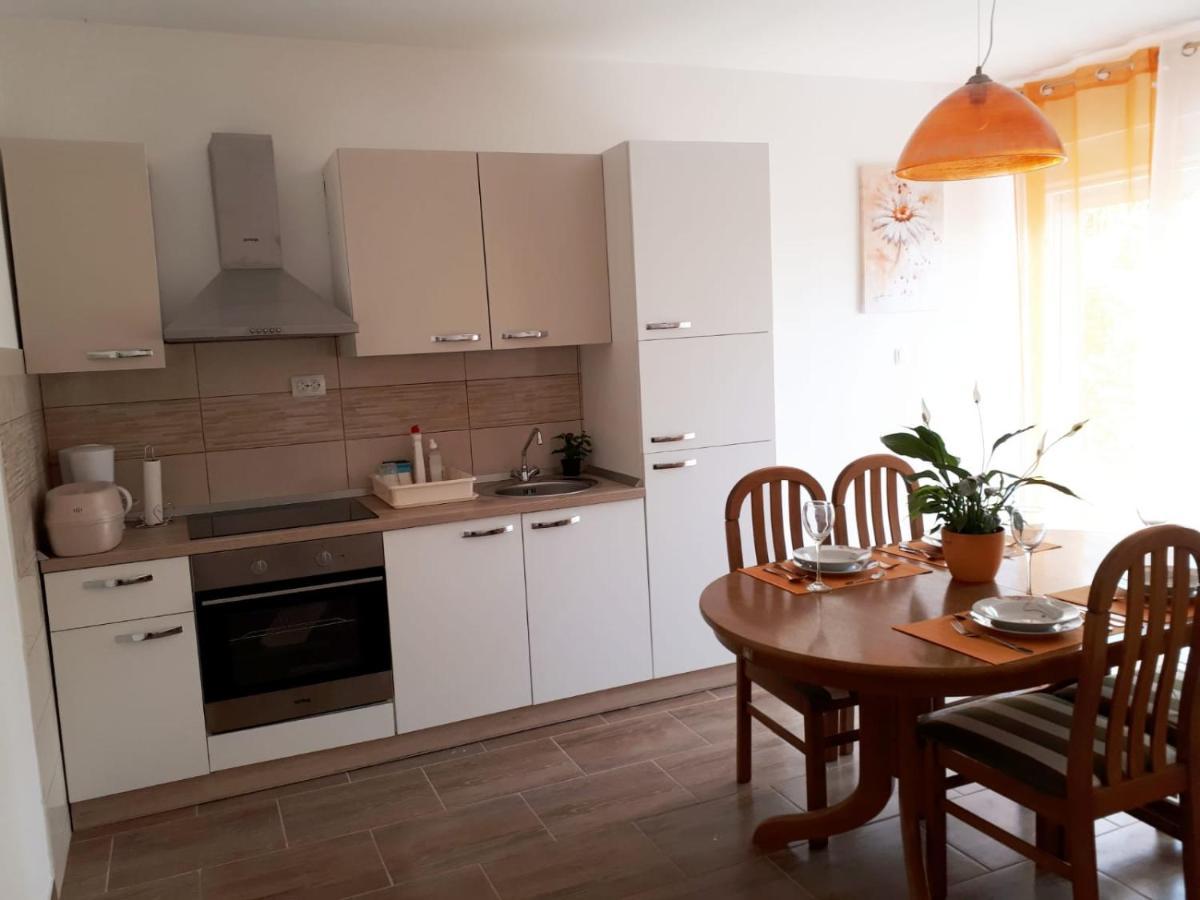 Apartmani Kulin 2 Kaštela المظهر الخارجي الصورة